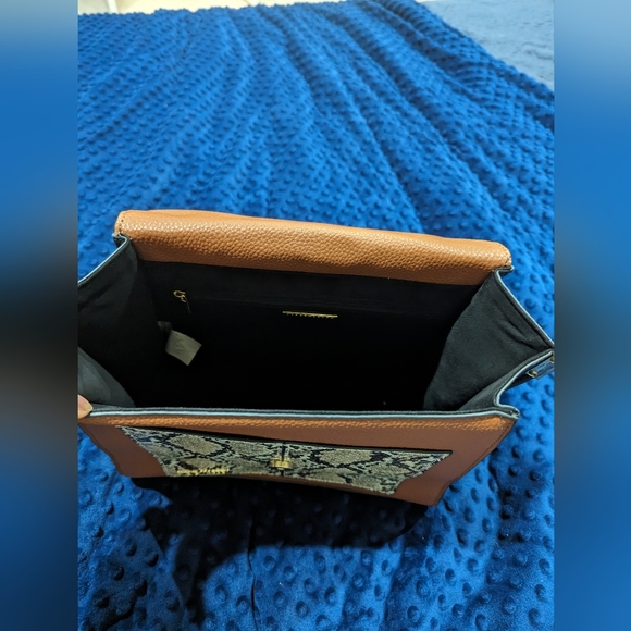 Steve Madden BWinston Crossbody Cognac Vegan Leather Faux Snake Skin - Picture 8 of 8